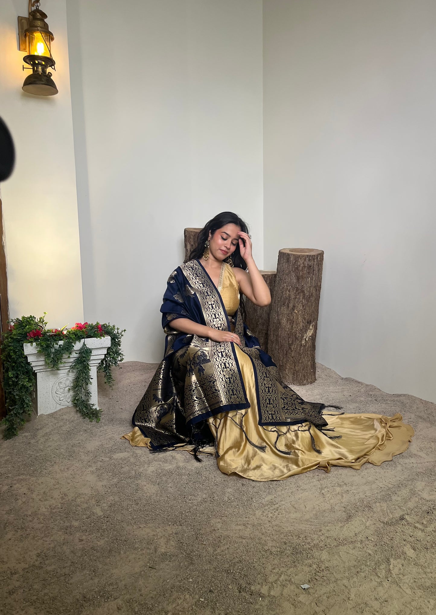 Banarasi Zari Dupatta – Ruby Red Elegance